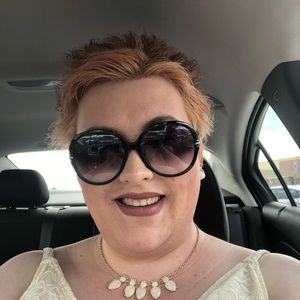 Meet your Posher, Brandy